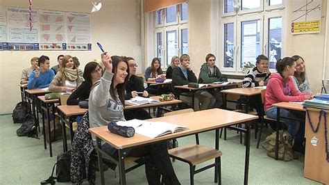 Dowiedz się jaką szkołę wyższą wybrać, jeśli masz w planach iść na studia w Krakowie!